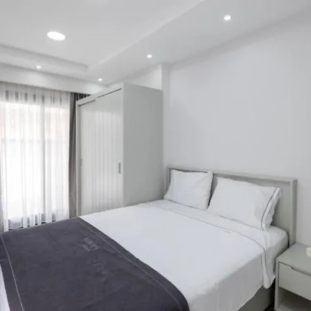 Ayayorgi Cesme, 2-1 Suit *